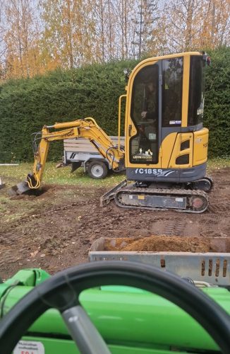 Pihatyöt yhteistyökumppaneidemme kanssa.